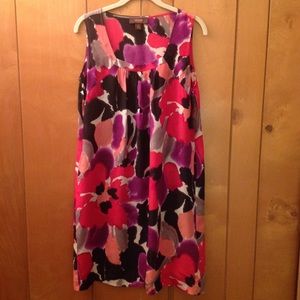 100%Silk floral dress Sz S. NWT + pockets!